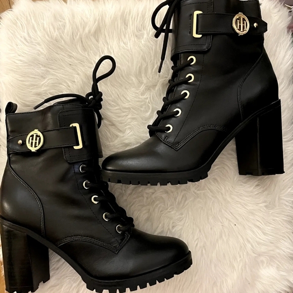 BRAND NEW Tommy Hilfiger Women's Prussia Black Boots Bootie Size 10(Retail $149) - Picture 2 of 6